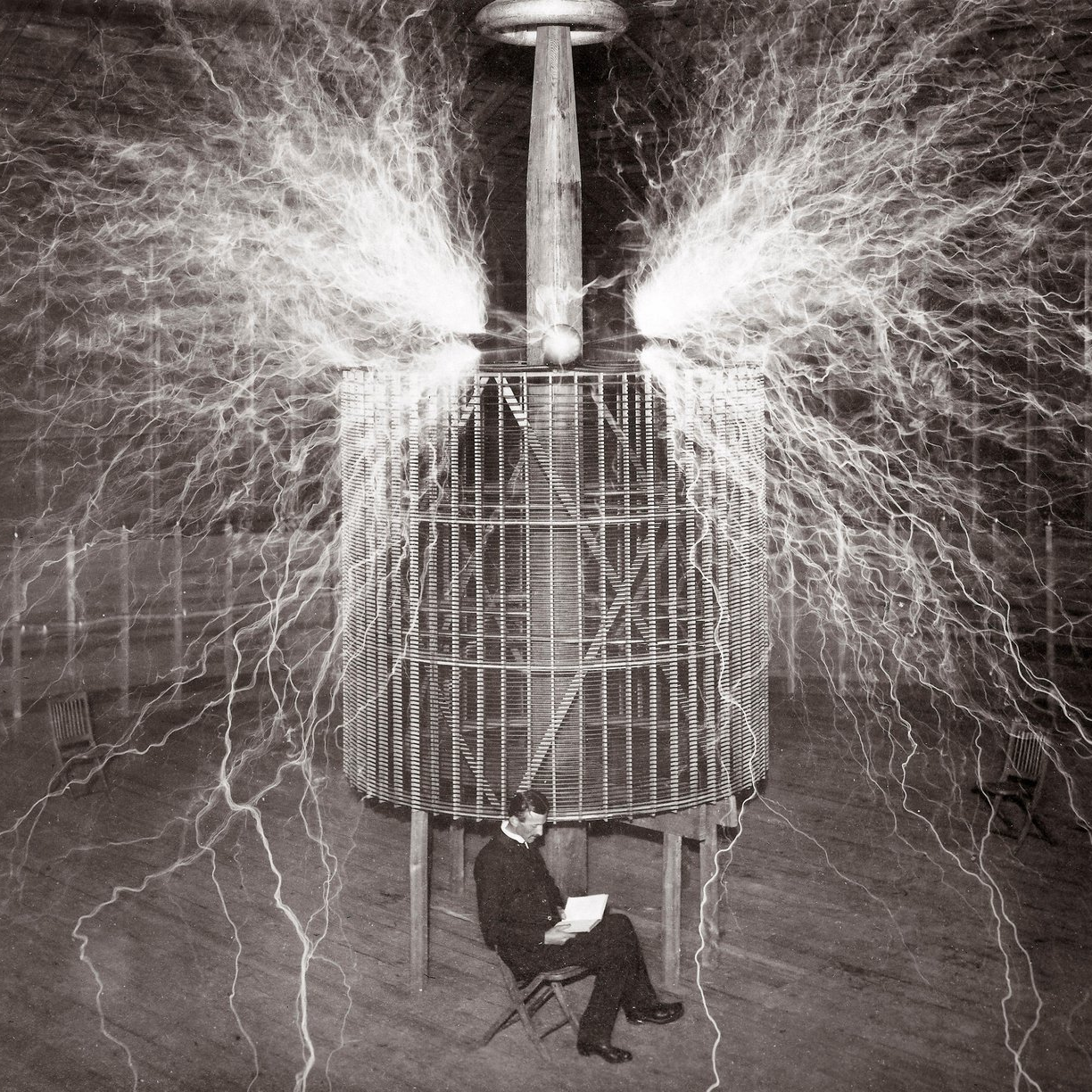 Nikola Tesla (Tesla coil)